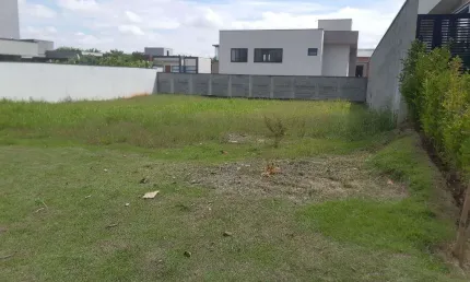 TERRENO  DE 60OM² PLANÍSSIMO  CONDOMINIO COLINAS  PARATHEY NORTE