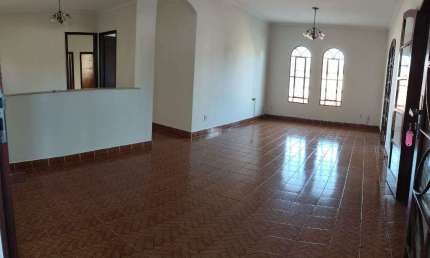Casa com 4 quartos para alugar na Avenida Andrômeda, Bosque dos Eucaliptos, São José dos Campos