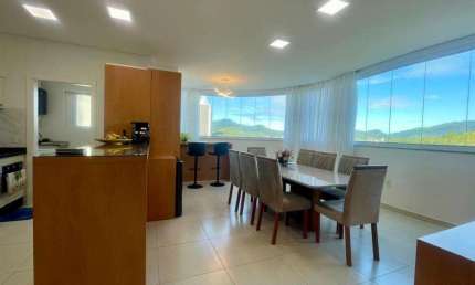 APARTAMENTO MOBILIADO DE 153M² COM 3 SUÍTE RUA EM FRENTE AO MAR