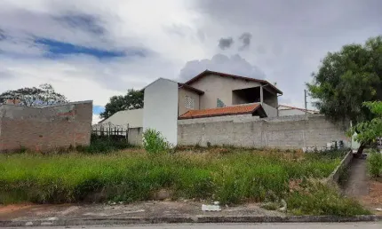 TERRENO COMERCIAL E RESIDENCIAL DE 300M² NO SANTA PAULA