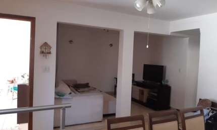 CASA TÉRREA 4 DORMITÓRIOS TERRENO 250M² JARDIM DAS INDÚSTRIA