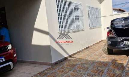 Imperdível! Casa à venda no Jardim Novo Campos Elíseos em Campinas-SP com 3 quartos, 1 suíte, 2 salas e 3 vagas de garagem.