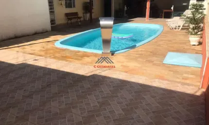 Sobrado com piscina à Venda no Parque Residencial Vila União, Campinas-SP: 4 Quartos, 3 Banheiros, 4 Vagas - 198m²!