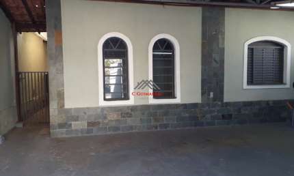 Casa à Venda no Parque Residencial Vila União: 3 Quartos, 2 Salas, 1 Banheiro, 3 Vagas de Garagem - Campinas-SP
