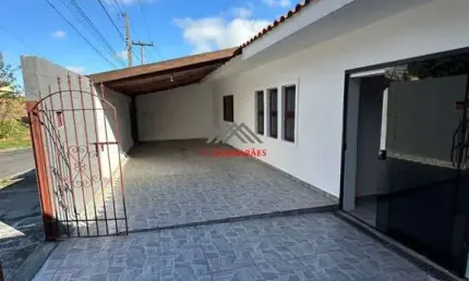 Casa à venda em Campinas-SP, Parque Valença I: 2 quartos, 1 sala, 1 banheiro, 3 vagas na garagem!