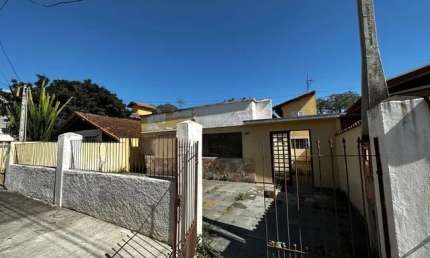 Casa com 4 Dormitórios à venda, 135 m² por R$640.000 - Vila Betânia - São José dos Campos, SP.