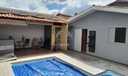 Casa à venda no bairro Jardim Residencial Elvio Lupo - Araraquara/SP