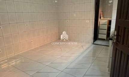 SOBRADO ACONCHEGANTE COM ÉDICULA  E ESPAÇO COMPLETO