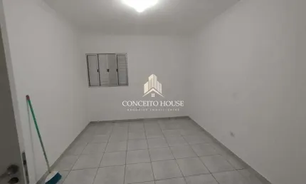 Casa com 2 quartos para alugar na Rua General Florêncio, 079, Quitaúna, Osasco