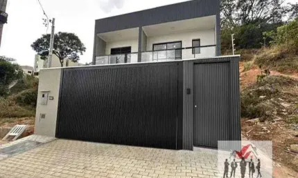 Casa à venda no bairro Jardim Bandeirantes - Poços de Caldas/MG