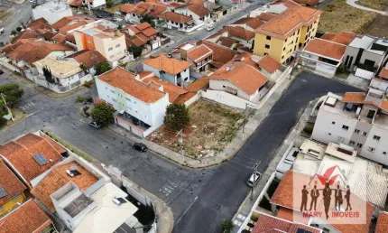 Terreno à venda no bairro Jardim das Acácias - Poços de Caldas/MG