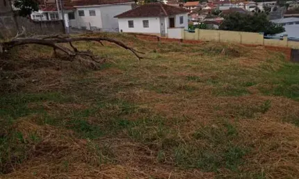 Terreno à venda no bairro Centro - Santa Rita de Caldas/MG