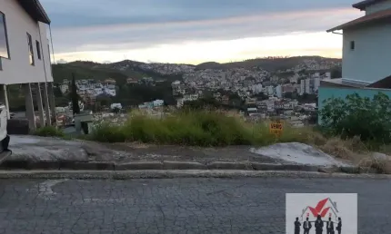 Terreno à venda no bairro Centro - Poços de Caldas/MG