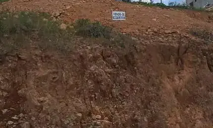 Terreno à venda no Jardim Bandeirantes, Poços de Caldas 