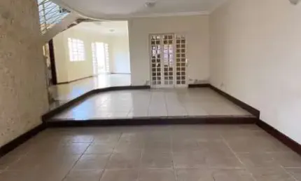 Casa Alvenaria em Jardim Amaryllis, Poços de Caldas/MG