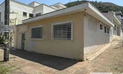 Casa para alugar no bairro Centro - Poços de Caldas/MG
