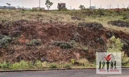 Terreno à venda no bairro Jardim Bandeirantes - Poços de Caldas/MG