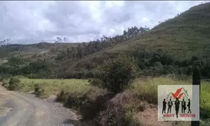 Terreno à venda no Centro, Caldas 