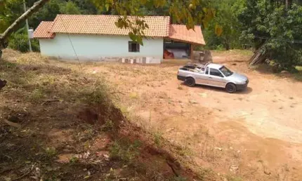 Chácara à venda no bairro Centro - Bandeira do Sul/MG