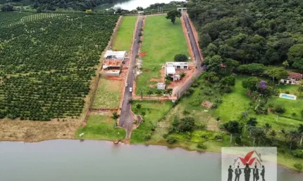 Terreno à venda no Centro, Caconde 