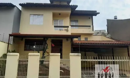Casa à venda no bairro Jardim Vitória - Poços de Caldas/MG