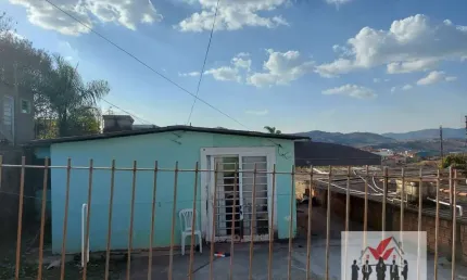 Casa à venda no bairro Conjunto Habitacional Pedro Afonso Junqueira - Poços de Caldas/MG