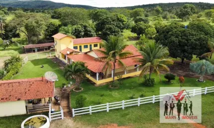Fazenda à venda no bairro Centro - Várzea da Palma/MG