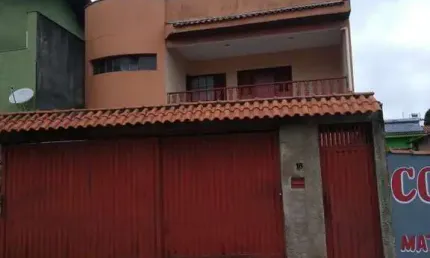 Casa Padrão para Venda em Jardim Itamaraty I Poços de Caldas-MG