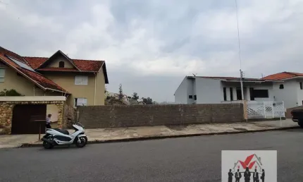 Terreno à venda no bairro Parque Vivaldi Leite Ribeiro - Poços de Caldas/MG