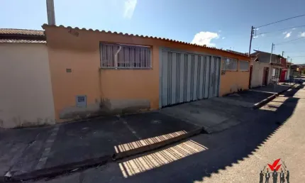Casa Padrão para Venda em Jardim São Bento Poços de Caldas-MG