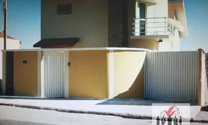Casa à venda no bairro Jardim das Azaléias - Poços de Caldas/MG