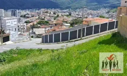 Terreno à venda no bairro Jardim Quisisana - Poços de Caldas/MG