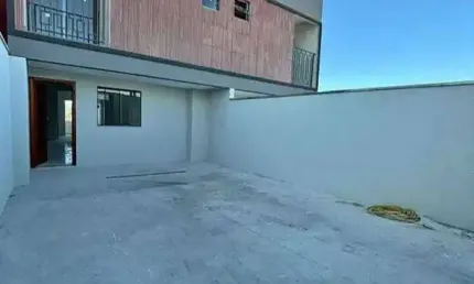 Casa à venda no bairro Jardim Bandeirantes - Poços de Caldas/MG