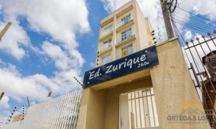 Excelente apartamento semimobiliado recém-reformado no bairro Portão!