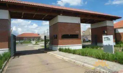 Ótimo terreno a venda em condominio fechado no pinheirinho