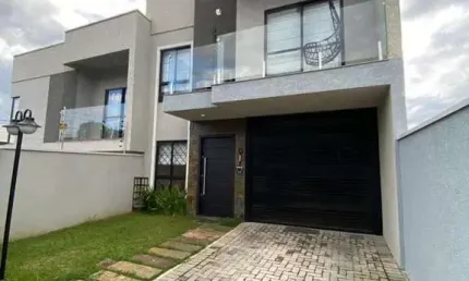 Sobrado com 3 quartos para vender, 140.00 m2 por R$ 780000.00 - Costeira - Araucaria