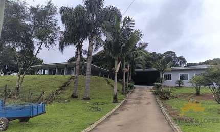 VENDE-SE LINDA CHÁCARA EM COLOMBO NA RUA ANTONIO GASPARIN