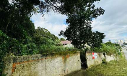 Terreno à venda na Rua Edith de França Alves, 171, Santo Inácio, Curitiba
