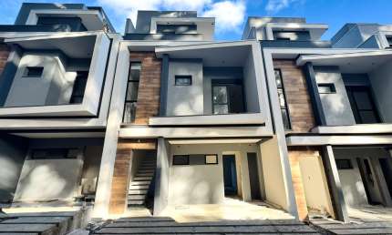Casa em condomínio fechado com 4 quartos à venda na Rua Cristiano Strobel, 2185, Boqueirão, Curitiba