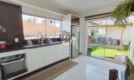 Casa com 3 quartos à venda na Rua Juliana Daufembach Henrique, 1, Bela Vista, Palhoça