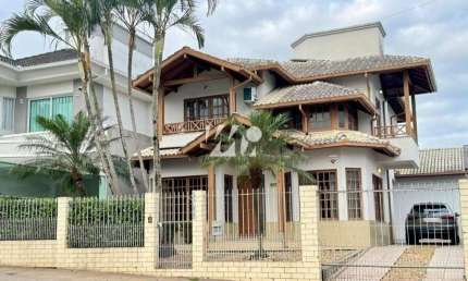 Casa com 4 quartos à venda na Avenida dos Lagos, 1, Pedra Branca, Palhoça