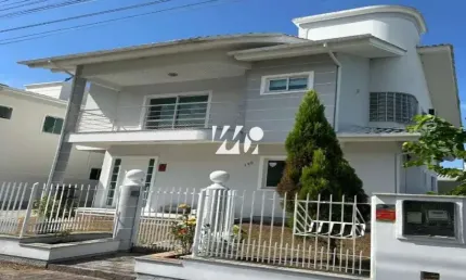 Casa com 3 quartos à venda na Rua dos Ipês, 1, Pedra Branca, Palhoça