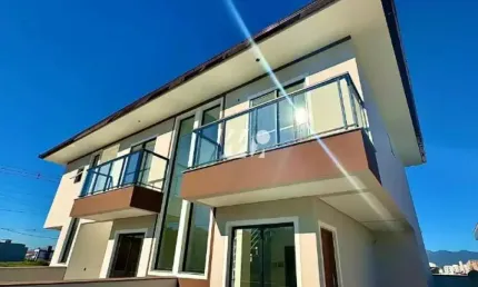 Sobrado Geminado 2 Quartos com 2 Suítes - Bela Vista
