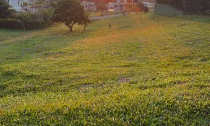 Terreno á Venda! Com vista definida para o pôr do sol!