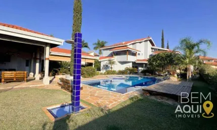 Casa com 4 suítes  à venda, 572 m² por R$ 2.800.000 - Condomínio Village Castelo - Itu/SP