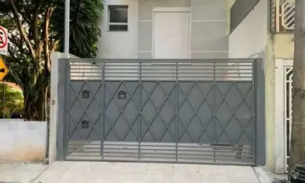 Sobrado com 3 dormitórios à venda, 144 m² por R$ 1.200.000 - Santo Amaro - São Paulo/SP