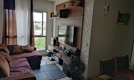 APARTAMENTO COM FINO ACABAMENTO, LOCALIZADO HÁ 800 METROS DO SHOPPING INTERLAGOS !