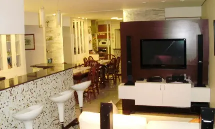 APARTAMENTO COM FINO ACABAMENTO, REPLETO DE ARMÁRIOS NO MELHOR DA VILA MASCOTE!