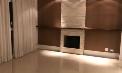 CONFORTÁVEL APARTAMENTO COM FINO ACABAMENTO,  NO MELHOR DA VILA MASCOTE!