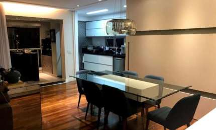 APARTAMENTO COM FINO ACABAMENTO, VARANDA GOURMET  NO QUARTIER VILA MASCOTE !
